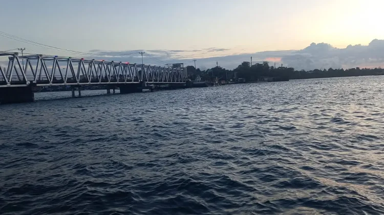 Manfaat menatap Laut Bagi Kesehatan Mental